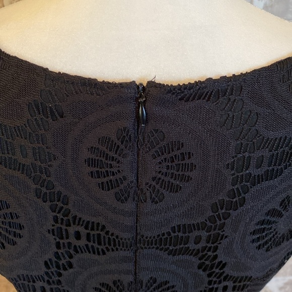 New York & Company sleeveless party dress. Size 4. Black with lace overlay. - Picture 8 of 16